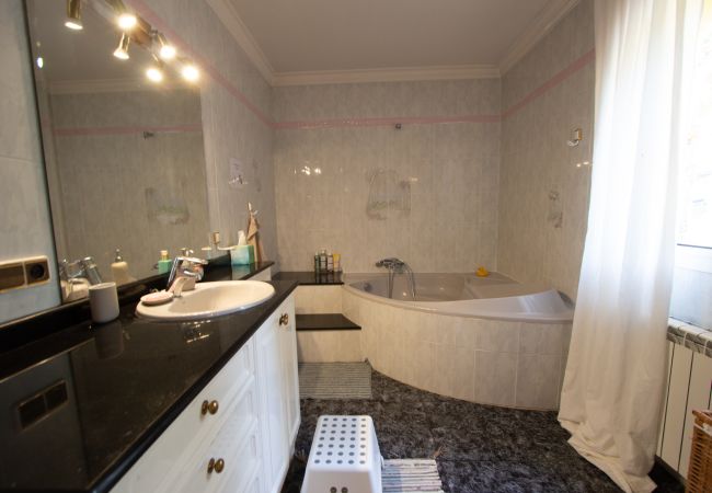 Villa à maçanet de la selva - 2 demeures privées dans une magnifique villa ! Villa à maçanet de la selva - 2 demeures privées dans une magnifique villa !