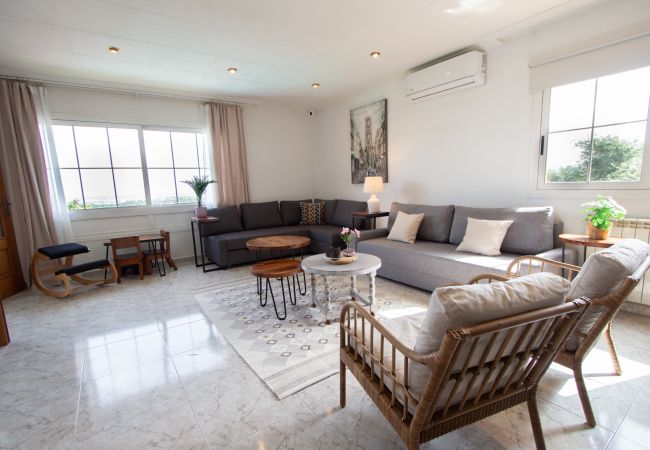 Villa à maçanet de la selva - 2 demeures privées dans une magnifique villa ! Villa à maçanet de la selva - 2 demeures privées dans une magnifique villa !