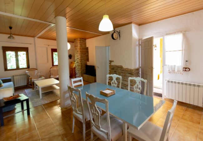 Villa à maçanet de la selva - 2 demeures privées dans une magnifique villa ! Villa à maçanet de la selva - 2 demeures privées dans une magnifique villa !