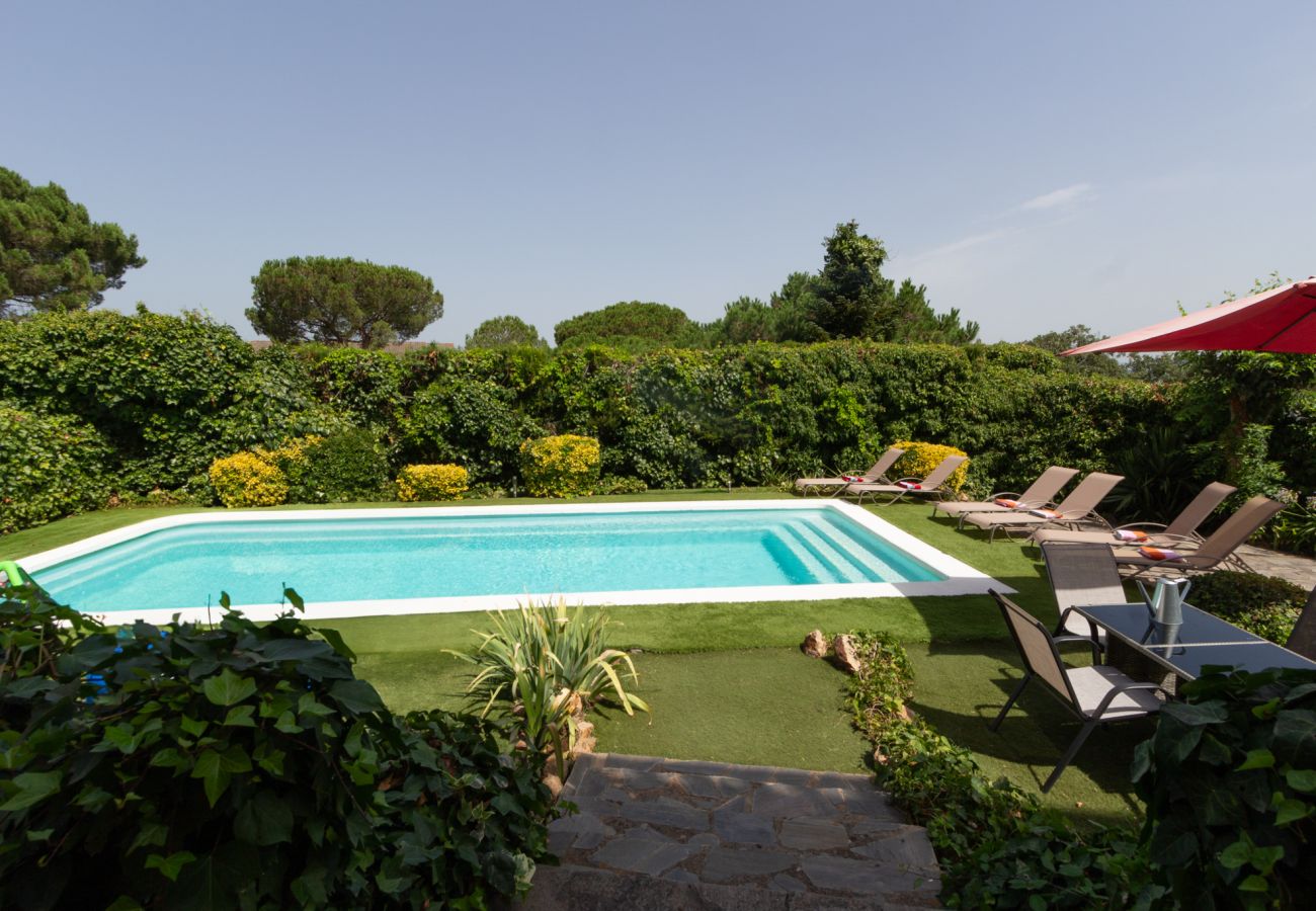 Villa à maçanet de la selva - 2 demeures privées dans une magnifique villa !