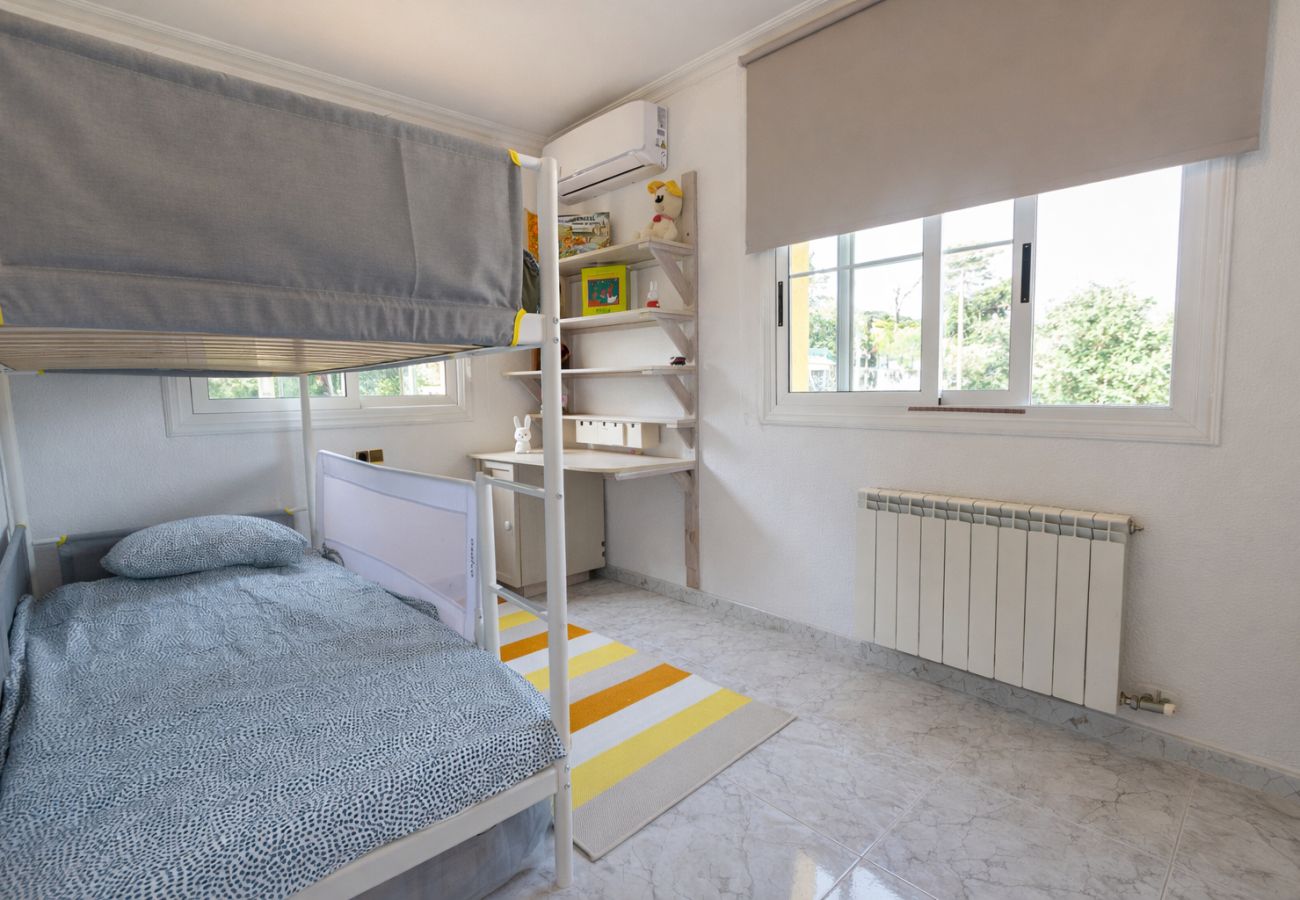 Villa à maçanet de la selva - 2 demeures privées dans une magnifique villa !