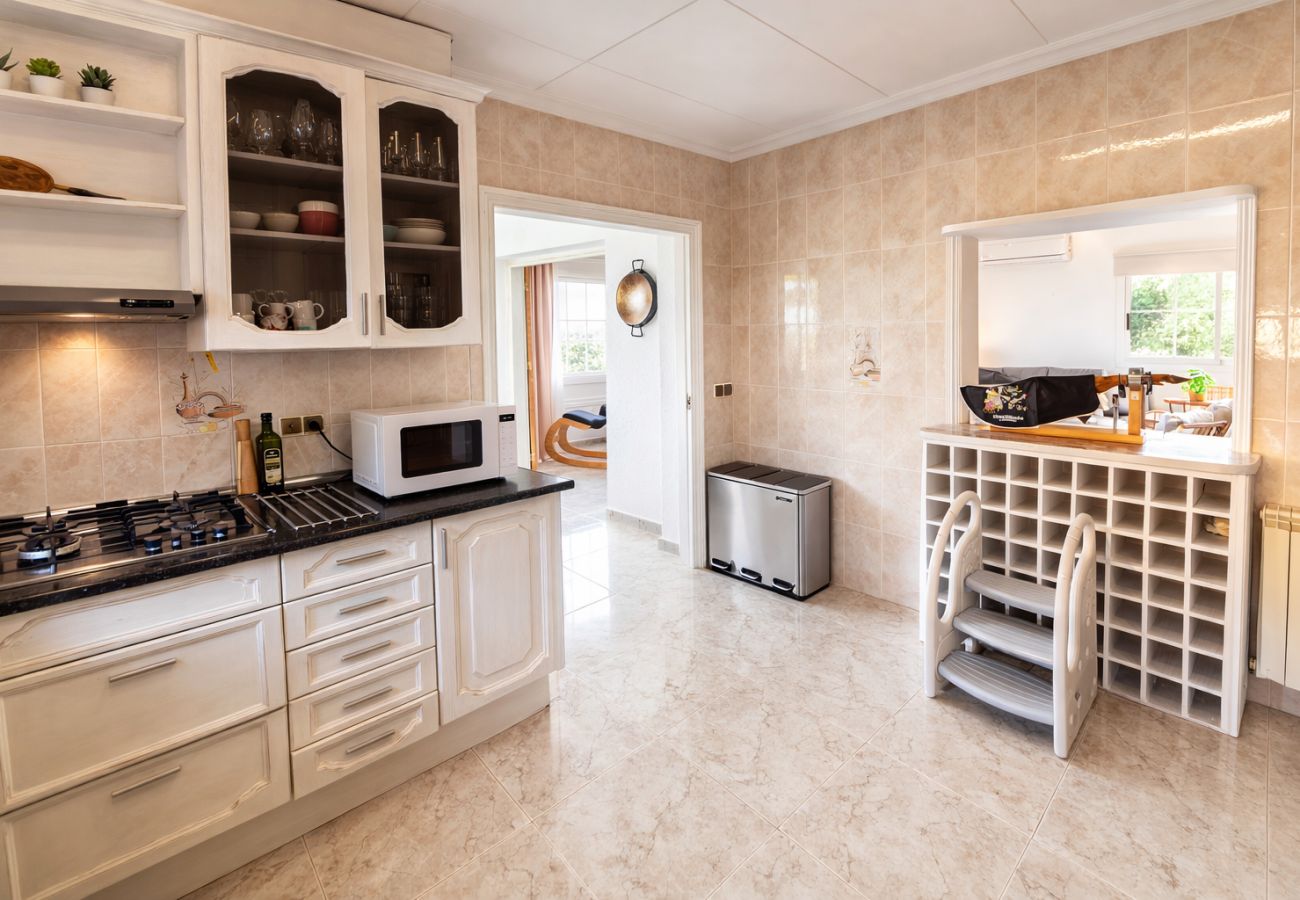 Villa à maçanet de la selva - 2 demeures privées dans une magnifique villa !