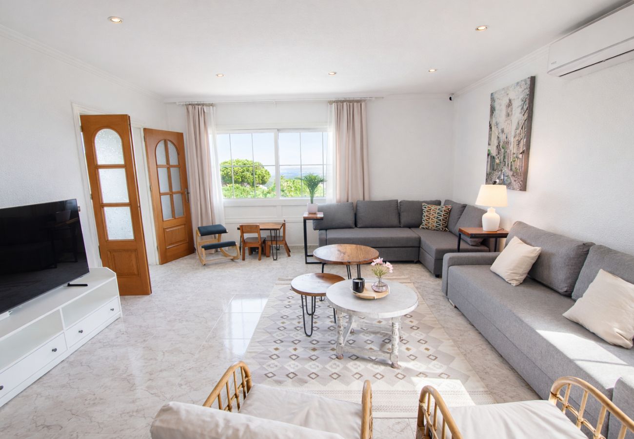 Villa à maçanet de la selva - 2 demeures privées dans une magnifique villa !