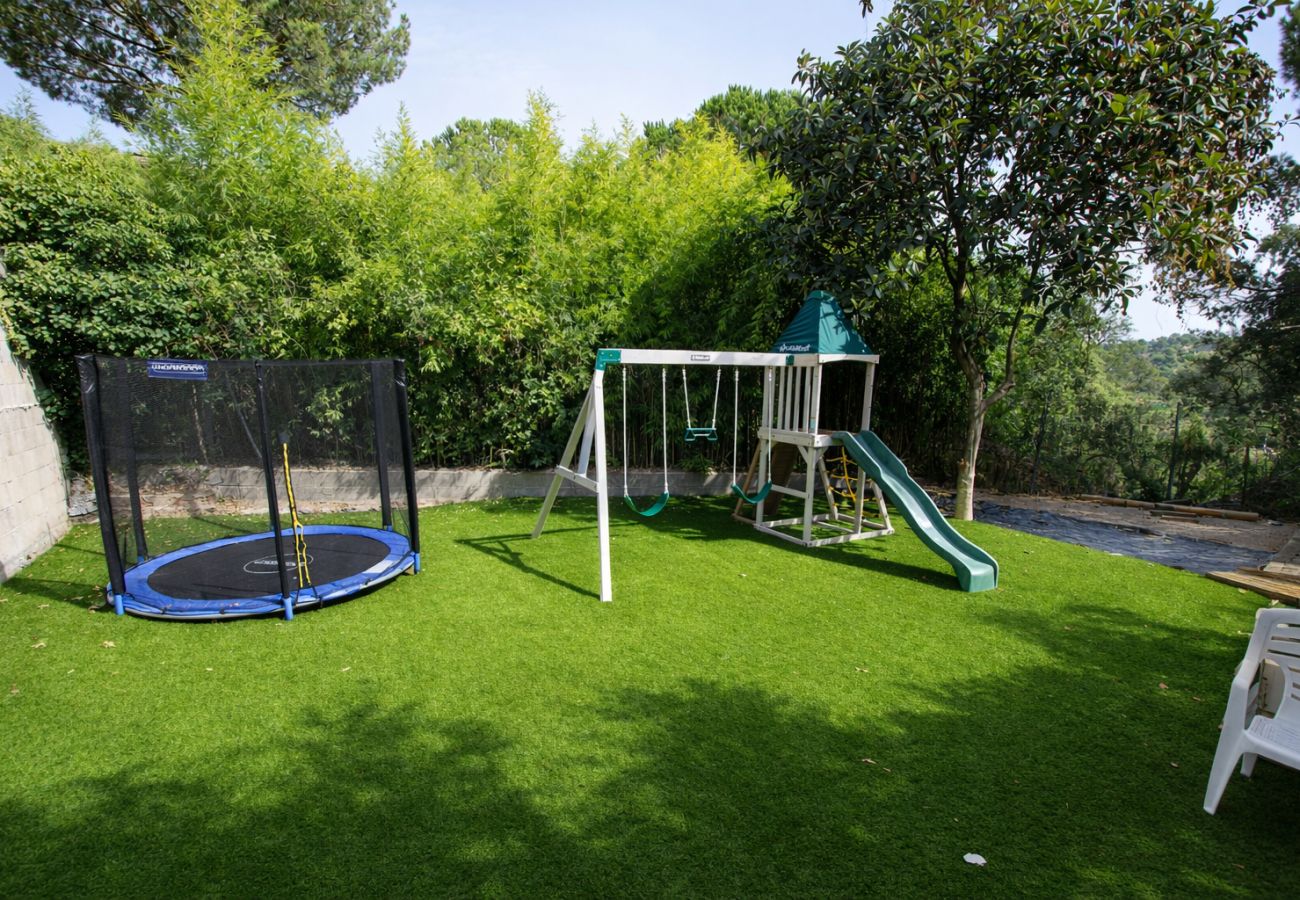 Villa à maçanet de la selva - 2 demeures privées dans une magnifique villa !