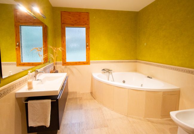 Villa à Sils - Spacieux Campagne Costa Brava Relax Villa à Sils - Spacieux Campagne Costa Brava Relax