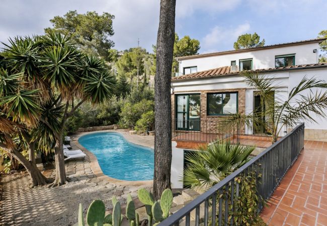Villa à Castelldefels - Villa de Charme Privée, plage 2km BCN 20km!