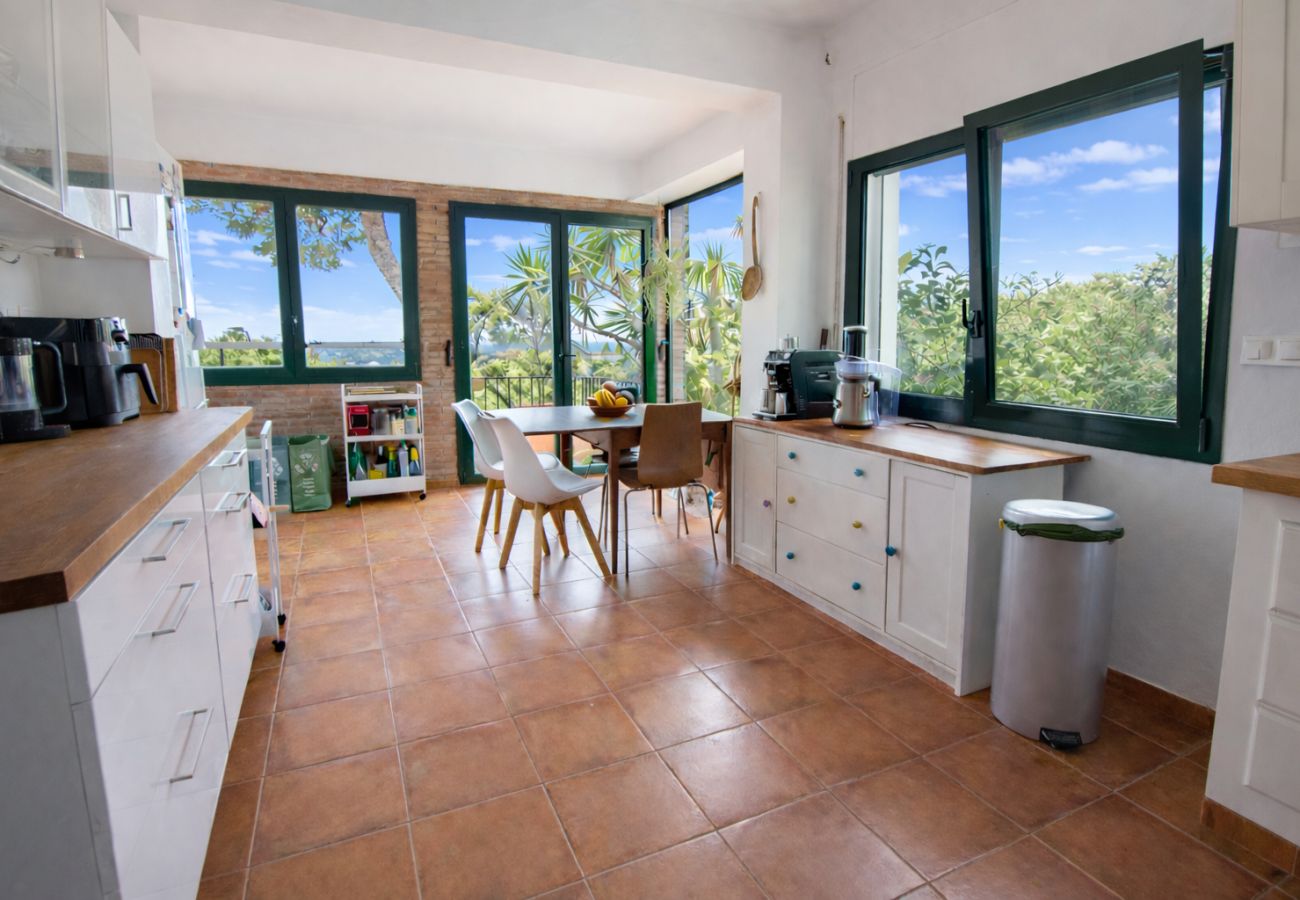 Villa à Castelldefels - Villa de Charme Privée, plage 2km BCN 20km!