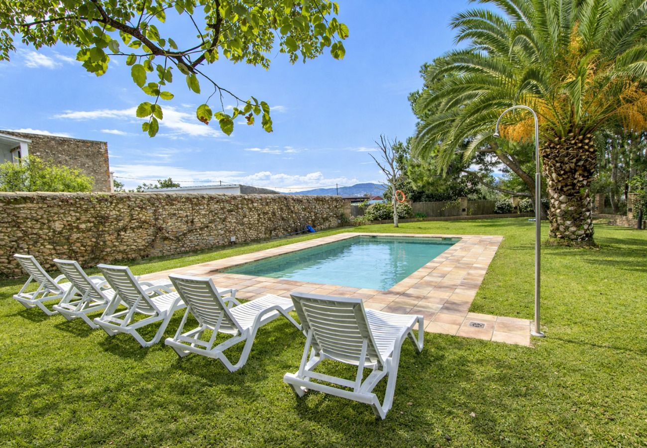 Villa à Santa Oliva - Historique majestueux pour 32 personnes, plage 10km