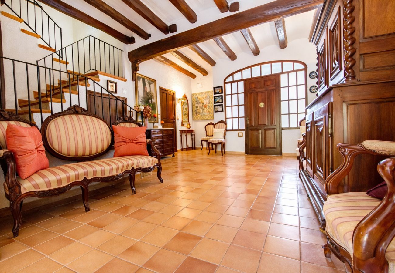 Villa à Santa Oliva - Historique majestueux pour 32 personnes, plage 10km