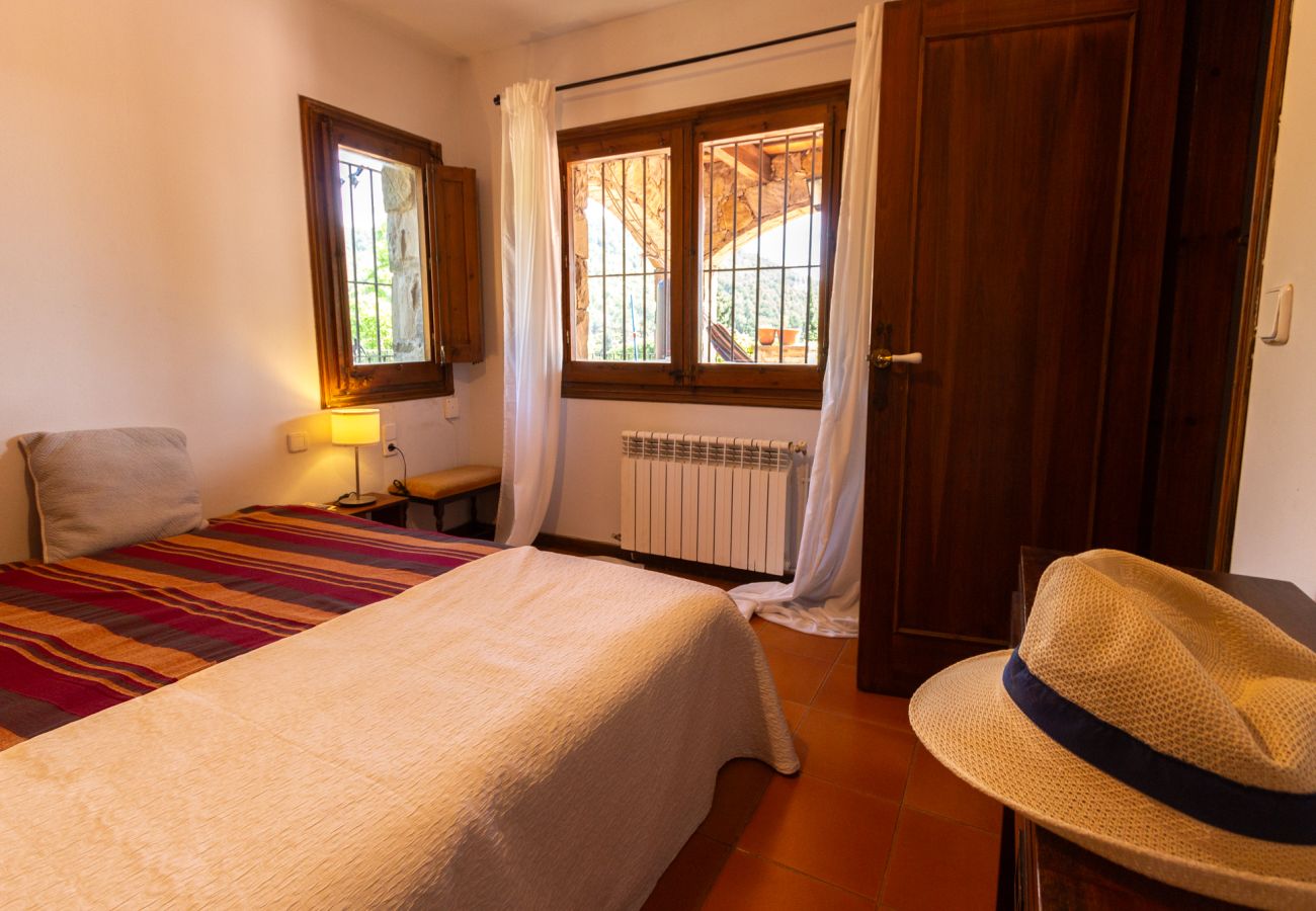 Villa à Cervelló - Escapade rurale avec piscine, à 26 km de BCN