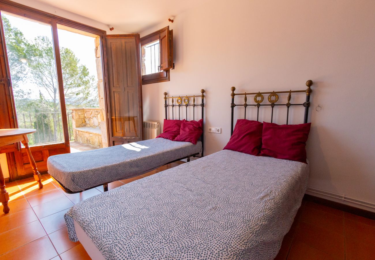 Villa à Cervelló - Escapade rurale avec piscine, à 26 km de BCN