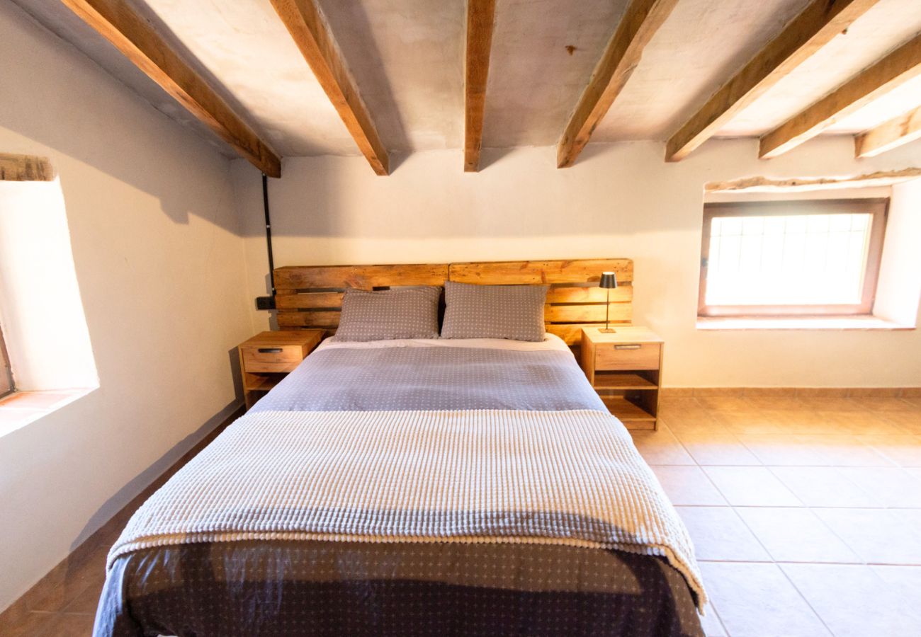 Villa à Sant Feliu de Pallerols - Délices champêtres entre Gérone et la France