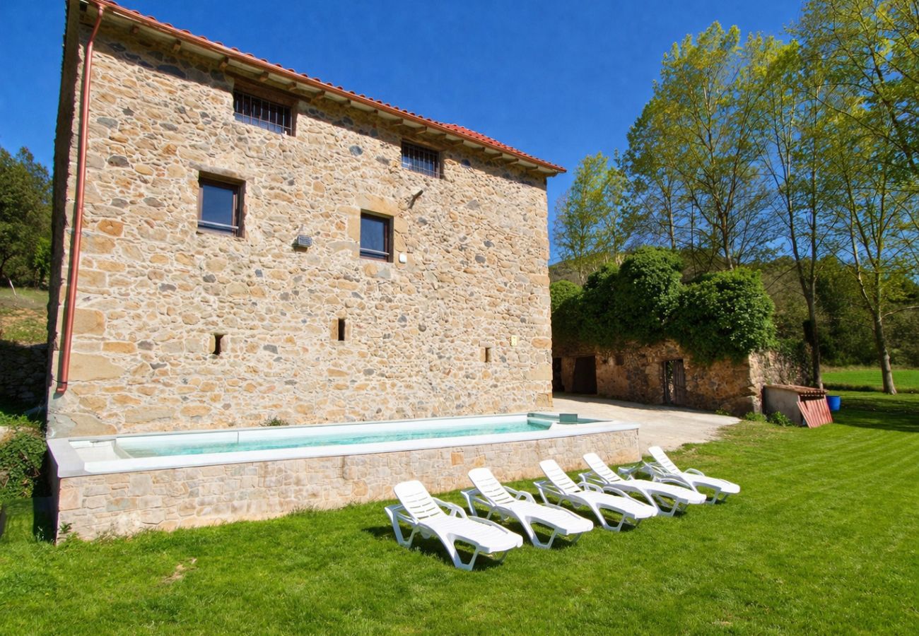 Villa à Sant Feliu de Pallerols - Délices champêtres entre Gérone et la France