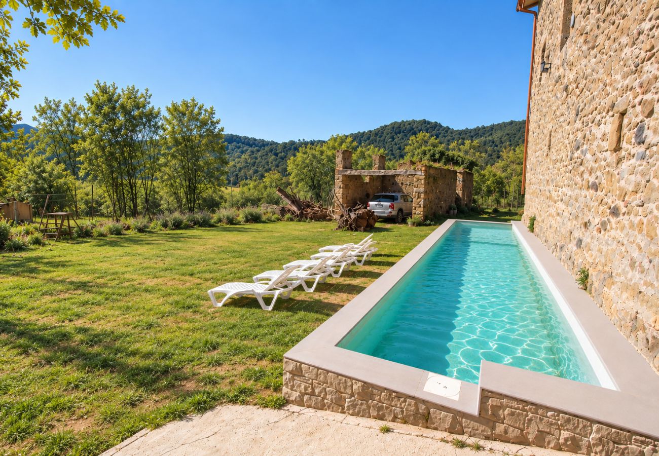 Villa à Sant Feliu de Pallerols - Délices champêtres entre Gérone et la France