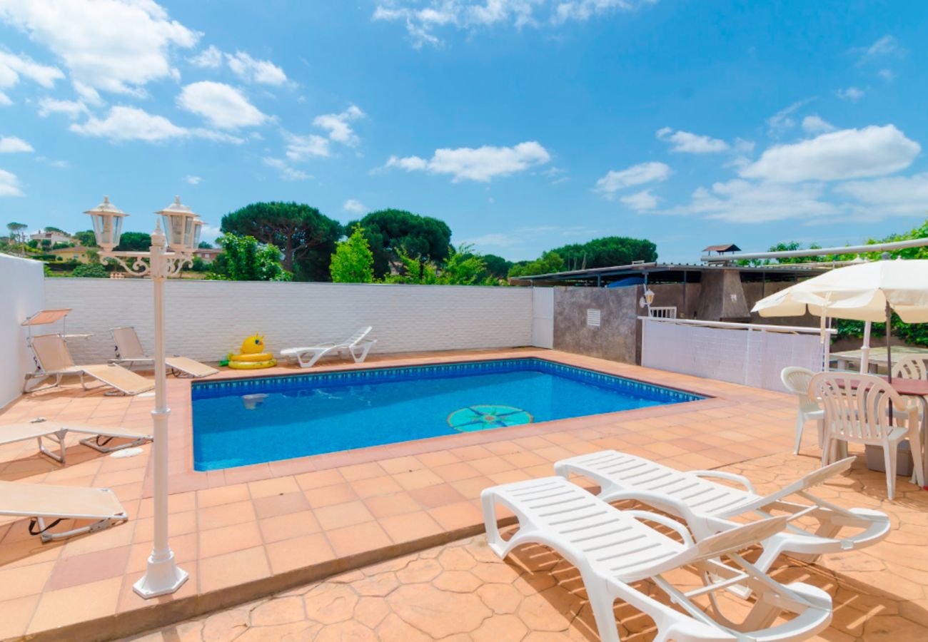 Villa à Sils - Villa relax avec piscine privée près de la Costa Brava