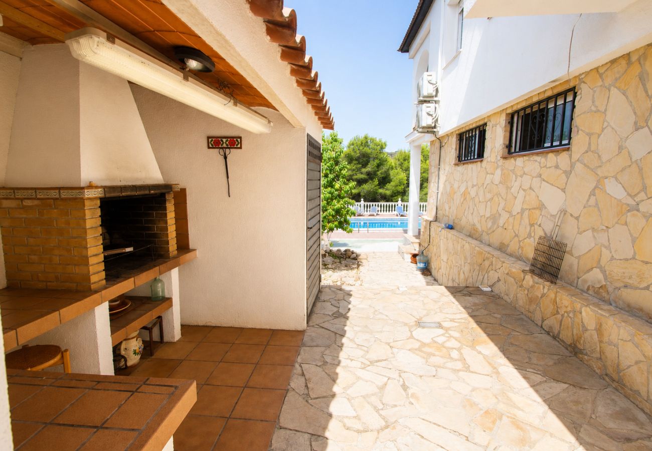 Villa à La Bisbal del Penedés - Vaste refuge de montagne avec piscine privée