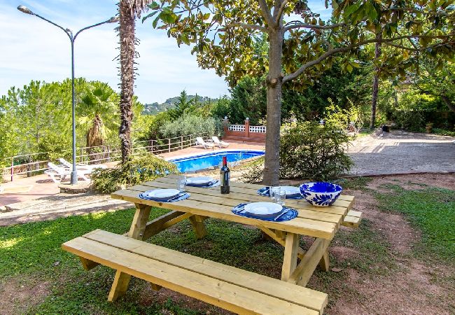 Villa in Corbera de llobregat - Elegant Mountain Villa just 30km to Barcelona Villa in Corbera de llobregat - Elegant Mountain Villa just 30km to Barcelona
