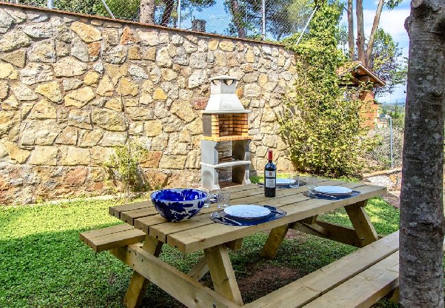 Villa in Corbera de llobregat - Elegant Mountain Villa just 30km to Barcelona Villa in Corbera de llobregat - Elegant Mountain Villa just 30km to Barcelona