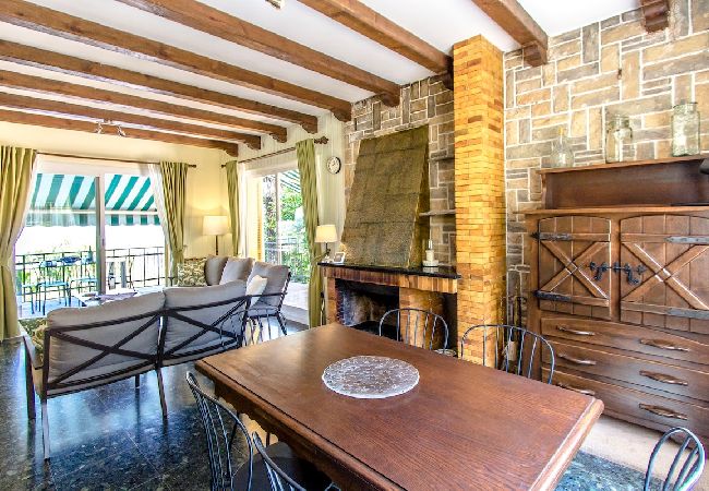 Villa in Corbera de llobregat - Elegant Mountain Villa just 30km to Barcelona Villa in Corbera de llobregat - Elegant Mountain Villa just 30km to Barcelona