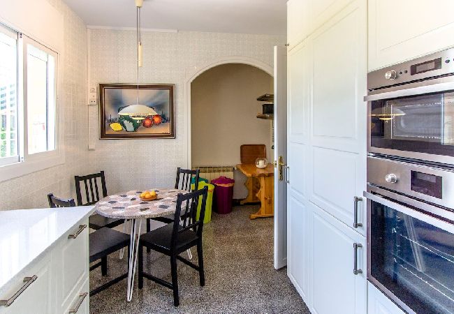 Villa in Corbera de llobregat - Elegant Mountain Villa just 30km to Barcelona Villa in Corbera de llobregat - Elegant Mountain Villa just 30km to Barcelona