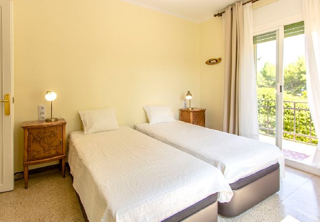 Villa in Corbera de llobregat - Elegant Mountain Villa just 30km to Barcelona Villa in Corbera de llobregat - Elegant Mountain Villa just 30km to Barcelona