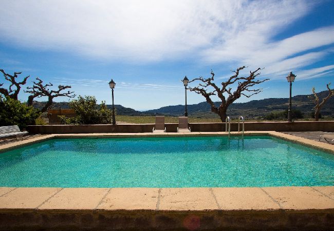 Villa in Alforja - Your own private estate just 20km from Salou! Villa in Alforja - Your own private estate just 20km from Salou!