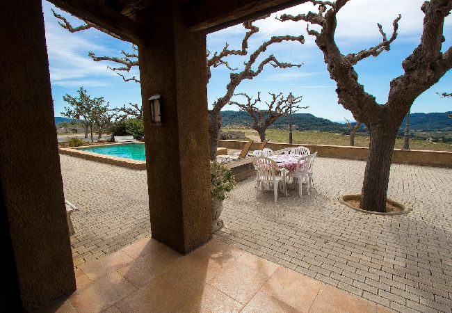 Villa in Alforja - Your own private estate just 20km from Salou! Villa in Alforja - Your own private estate just 20km from Salou!