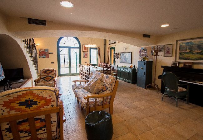 Villa in Alforja - Your own private estate just 20km from Salou! Villa in Alforja - Your own private estate just 20km from Salou!