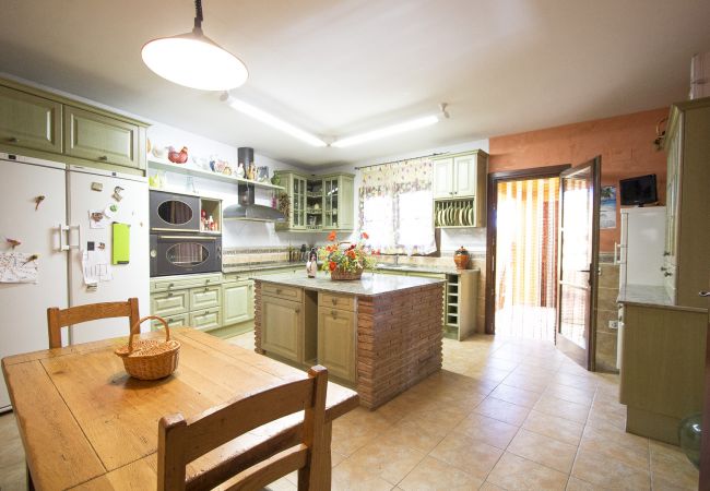 Villa in La Selva del Camp - Incredible secluded villa, just 18 km from Beach! Villa in La Selva del Camp - Incredible secluded villa, just 18 km from Beach!