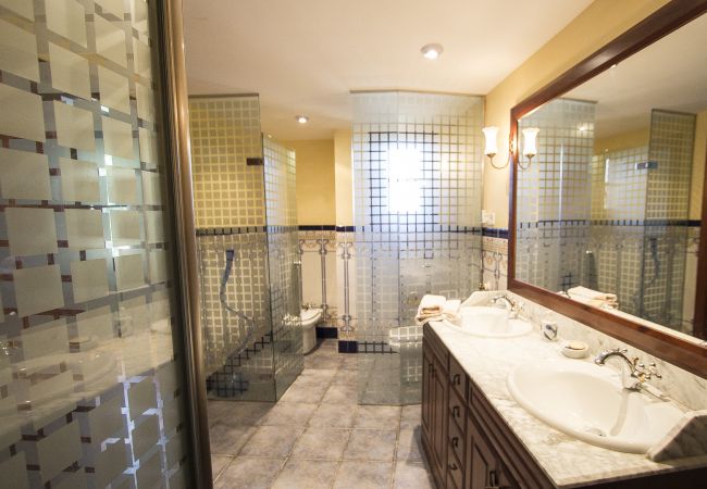 Villa in La Selva del Camp - Incredible secluded villa, just 18 km from Beach! Villa in La Selva del Camp - Incredible secluded villa, just 18 km from Beach!