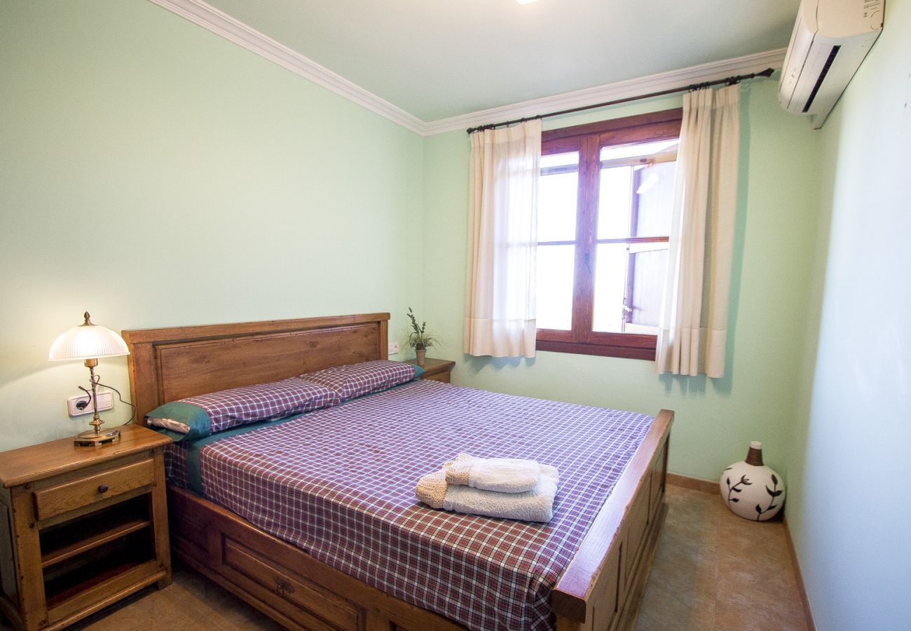 Villa in La Selva del Camp - Incredible secluded villa, just 18 km from Beach!