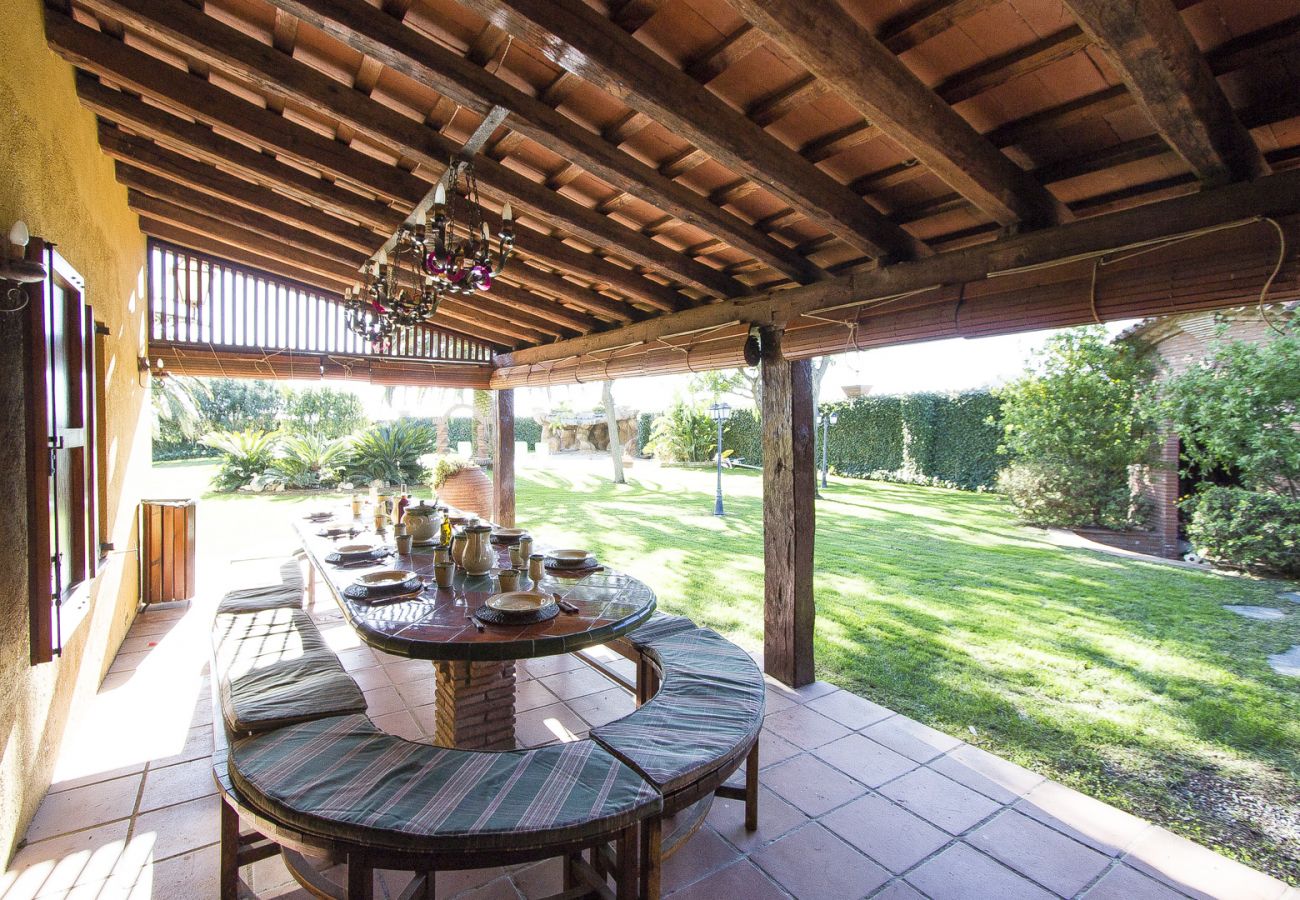 Villa in La Selva del Camp - Incredible secluded villa, just 18 km from Beach!