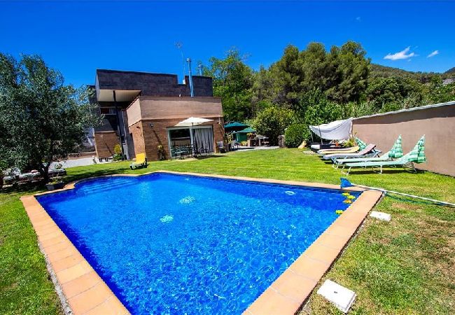 Villa in Sentmenat - Modern and spacious w/ private pool close to BCN