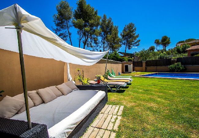 Villa in Sentmenat - Modern and spacious w/ private pool close to BCN