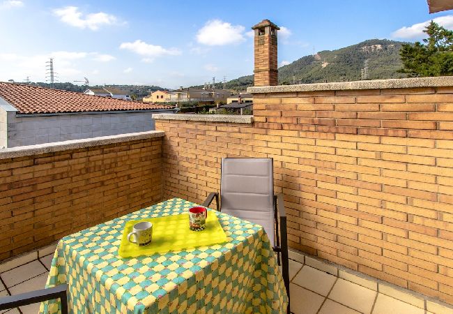 Villa in Sentmenat - Stunning Villa w/ private pool 33 km to Barcelona! Villa in Sentmenat - Stunning Villa w/ private pool 33 km to Barcelona!