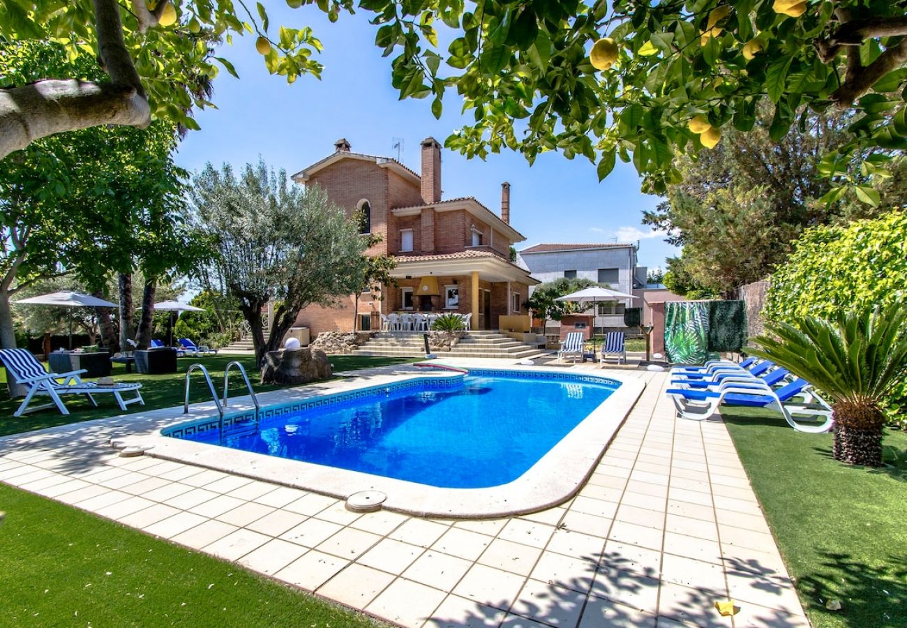 Villa in Sentmenat - Stunning Villa w/ private pool 33 km to Barcelona!