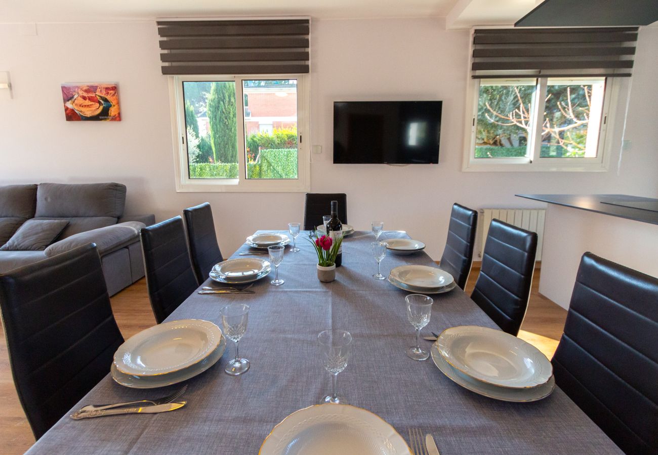 Villa in Sentmenat - Stunning Villa w/ private pool 33 km to Barcelona!