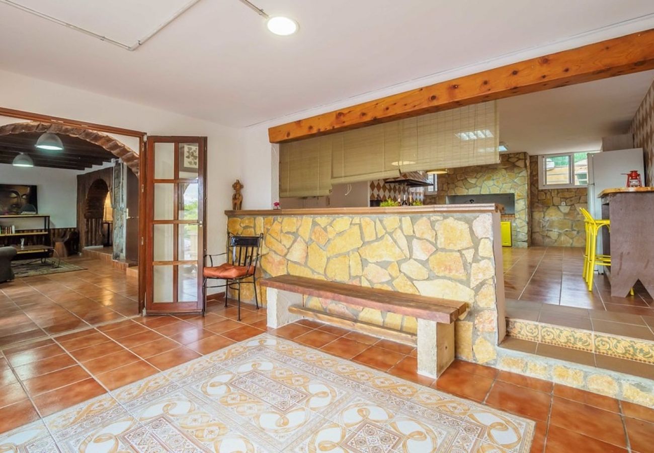 Villa in Olerdola -  Splendid Sanctuary w/ private pool 15km to Sitges!