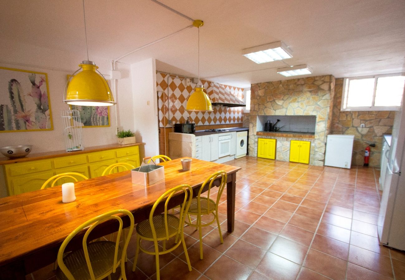 Villa in Olerdola -  Splendid Sanctuary w/ private pool 15km to Sitges!