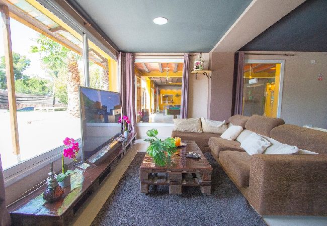 Villa in Rubí - Relax and Recharge - only 34km from Barcelona!  Villa in Rubí - Relax and Recharge - only 34km from Barcelona!