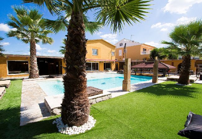 Villa in Rubí - Relax and Recharge - only 34km from Barcelona!  Villa in Rubí - Relax and Recharge - only 34km from Barcelona!