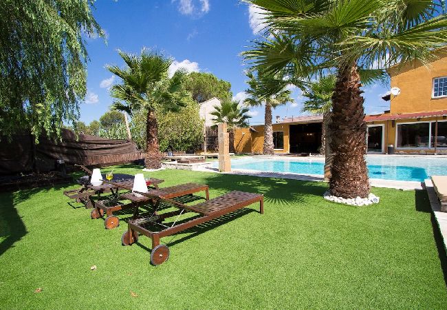 Villa in Rubí - Relax and Recharge - only 34km from Barcelona!  Villa in Rubí - Relax and Recharge - only 34km from Barcelona!