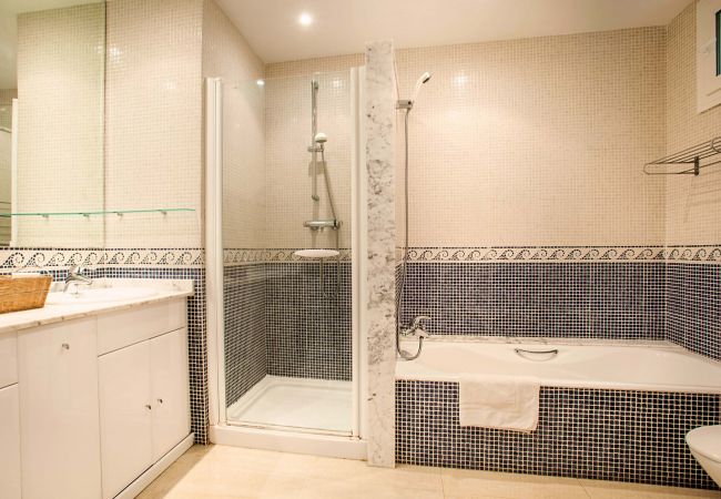Villa in Mallorca - Lovely Mallorcan villa - only 100m to beach! Villa in Mallorca - Lovely Mallorcan villa - only 100m to beach!