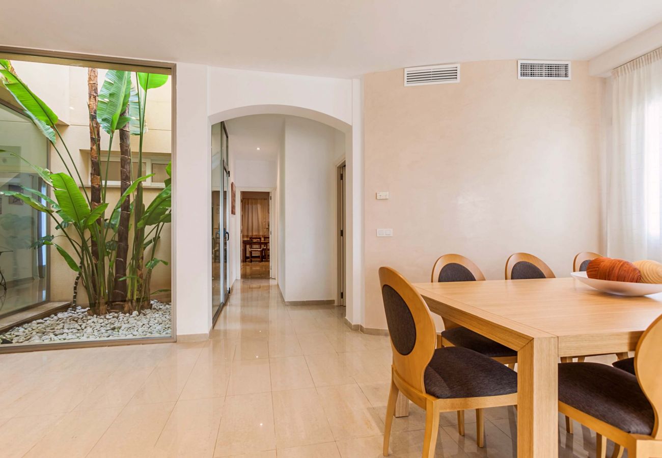 Villa in Palma de Mallorca - Lovely Mallorcan villa - only 100m to beach!