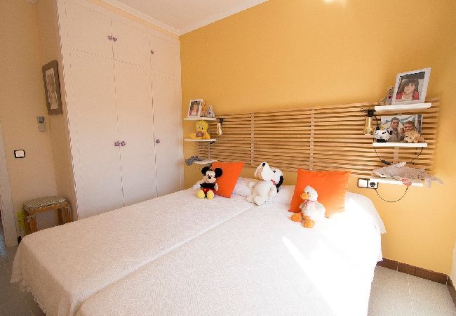 Villa in Torrelles de Llobregat - Mountain escape w/ amazing views just 25km to BCN! Villa in Torrelles de Llobregat - Mountain escape w/ amazing views just 25km to BCN!