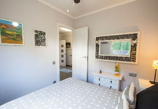 Villa in Torrelles de Llobregat - Mountain escape w/ amazing views just 25km to BCN! Villa in Torrelles de Llobregat - Mountain escape w/ amazing views just 25km to BCN!
