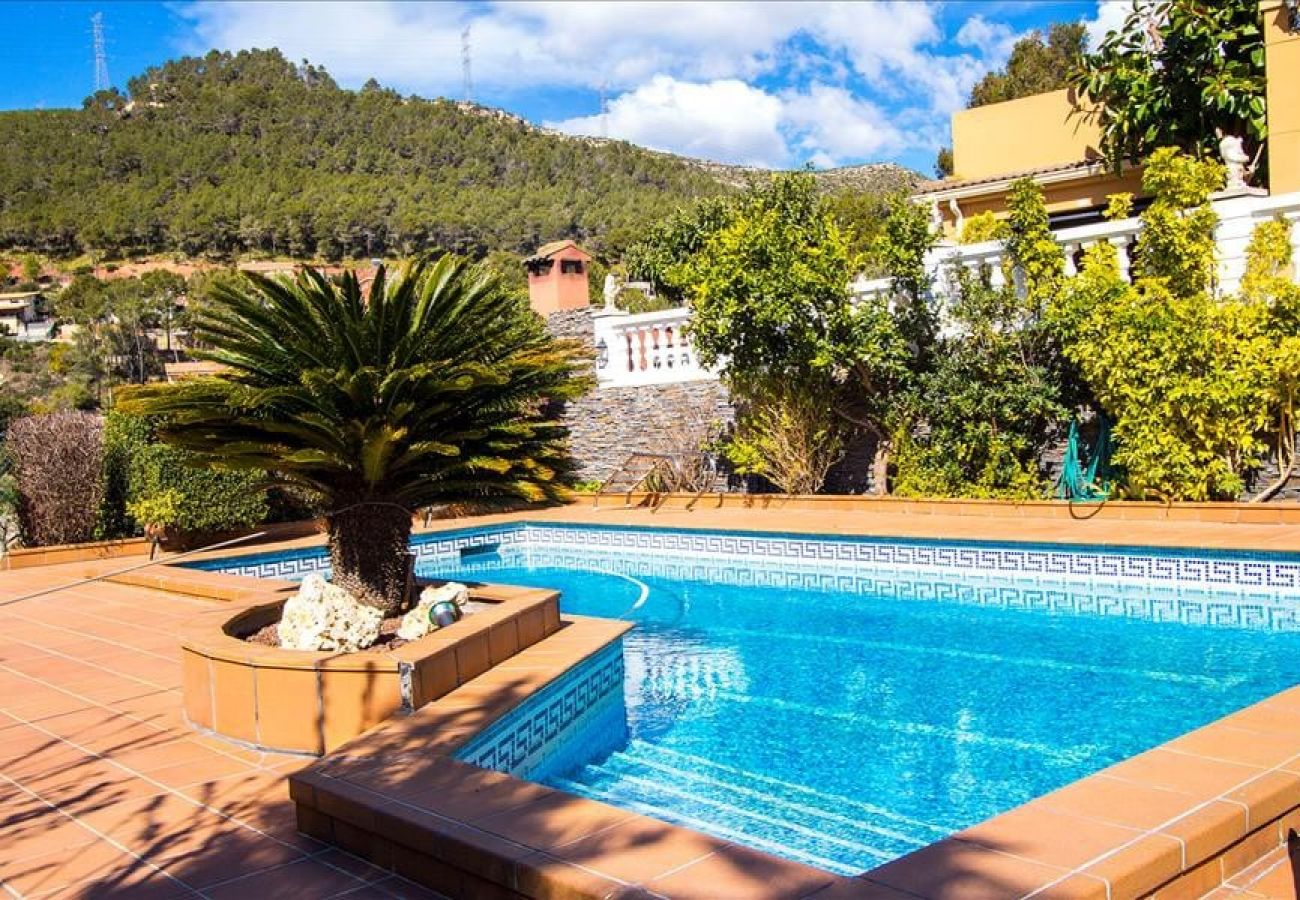 Villa in Torrelles de Llobregat - Mountain escape w/ amazing views just 25km to BCN!