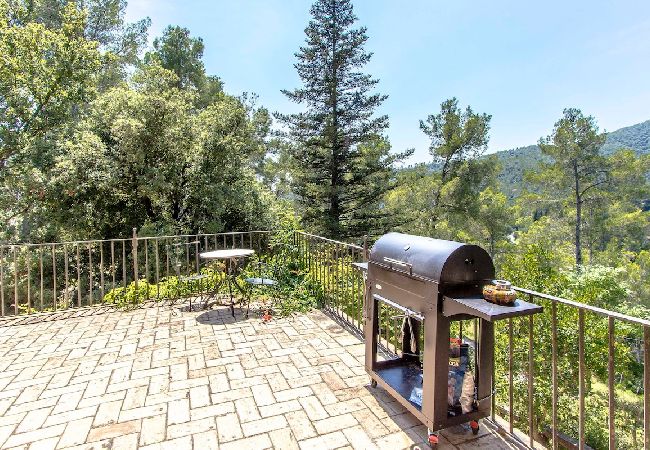 Villa in Castellar del Vallés - Heavenly Haven for 16 pax - 30km from Barcelona! Villa in Castellar del Vallés - Heavenly Haven for 16 pax - 30km from Barcelona!
