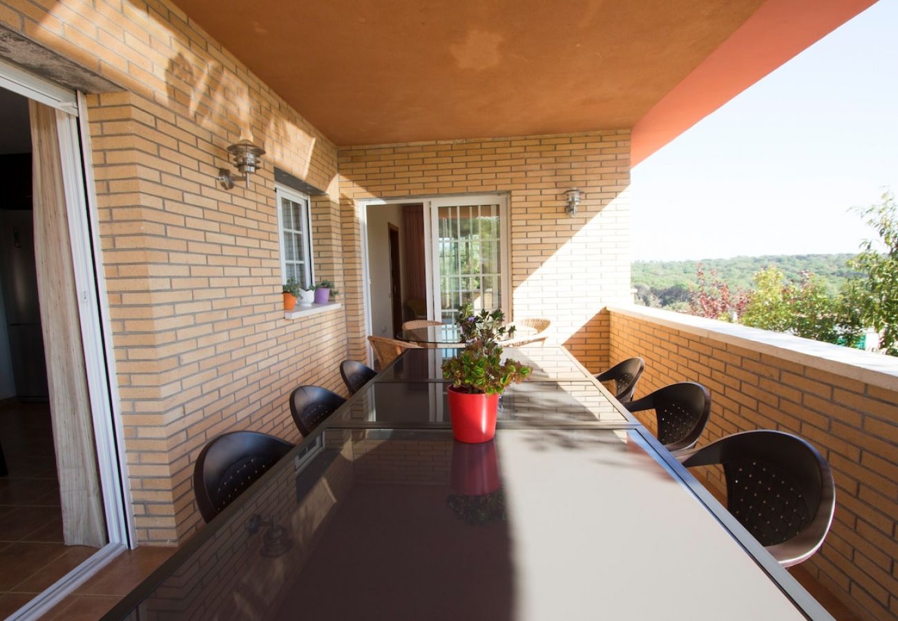 Villa in Sils - Tranquil Costa Brava Retreat with private suite!