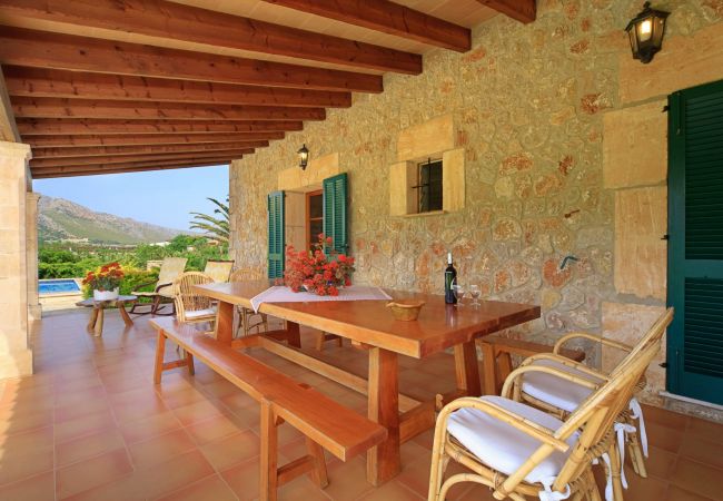 Villa in Pollensa / Pollença -  Charming villa w/ pool walking distance to beach!